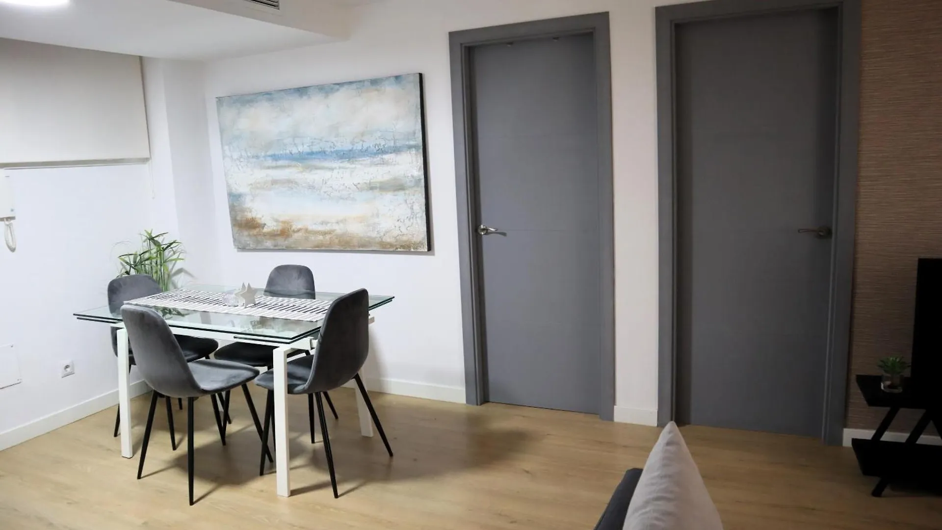 Merced10 1A Malaga Apartment